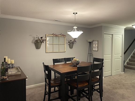 3rd image of 7487 Flintshire Dr