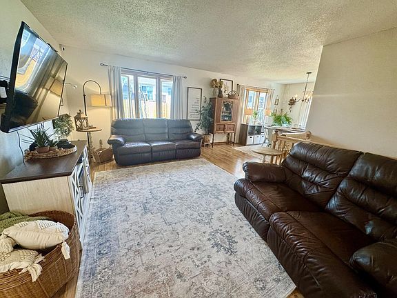 4th image of 208 Jacobs Way NE