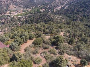 2212 Saint Bernard Dr, Frazier Park, CA 93225