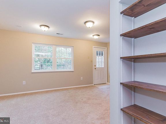 4th image of 11167 Captains Walk Ct