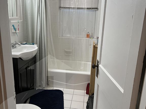 4th image of 333 Harvard St