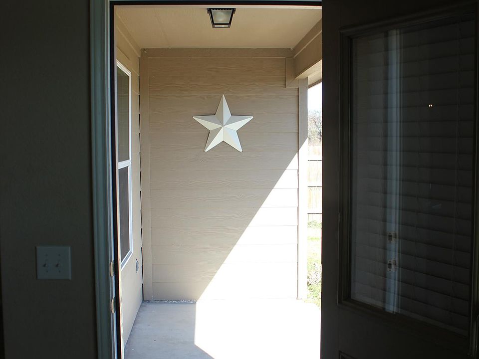 1st image of 531 Luna Vista Dr
