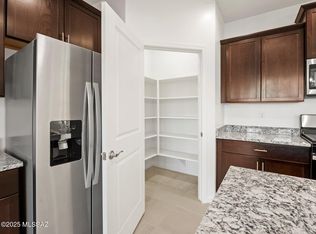 6898 E Paseo De Villalobos, Tucson, AZ 85756