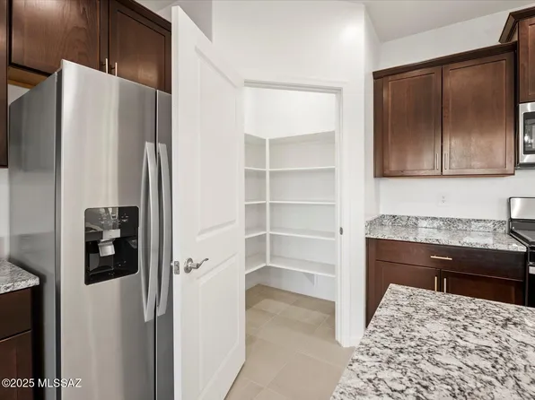 6898 E Paseo De Villalobos, Tucson, AZ 85756