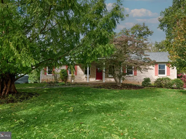 1035 Oak Ridge Ave, State College, PA 16801