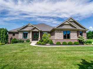 301 Fox Meadow Ct, Xenia, OH 45385