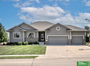 9223 S 71st Ave, Papillion, NE 68133