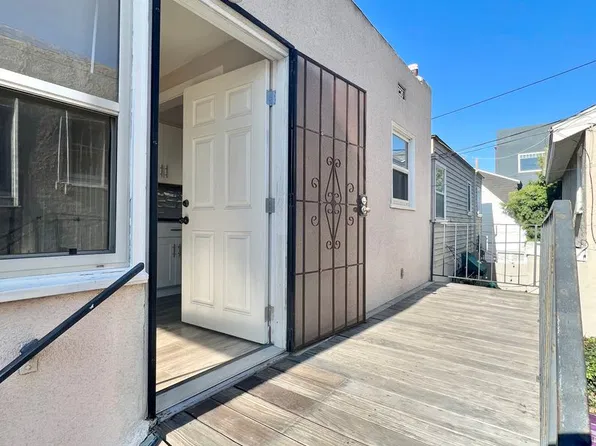 Stunning Ocean & Bay View Two-Story Home on the Long Beach Peninsula