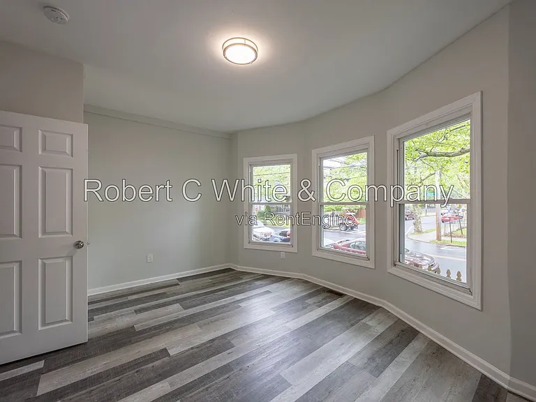 687 Winchester Ave #1 — Photo 8