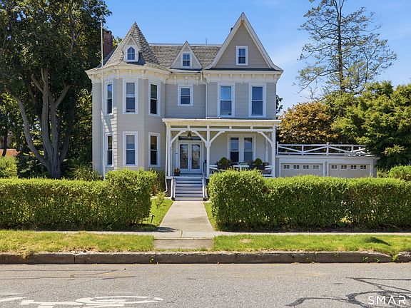 4th image of 597 Pequot Avenue