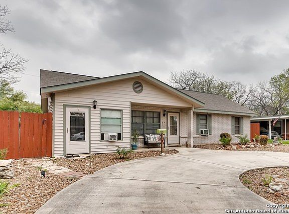 3rd image of 2431 Eland Dr