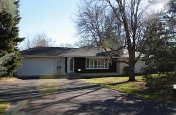 1st image of 3287 Lake Elmo Ave N