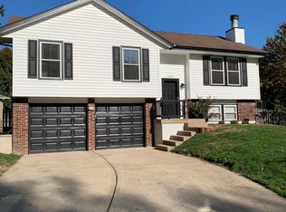 2000 SE 5th St, Lees Summit, MO 64063