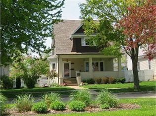 559 S Grandview Ave, Dubuque, IA 52003