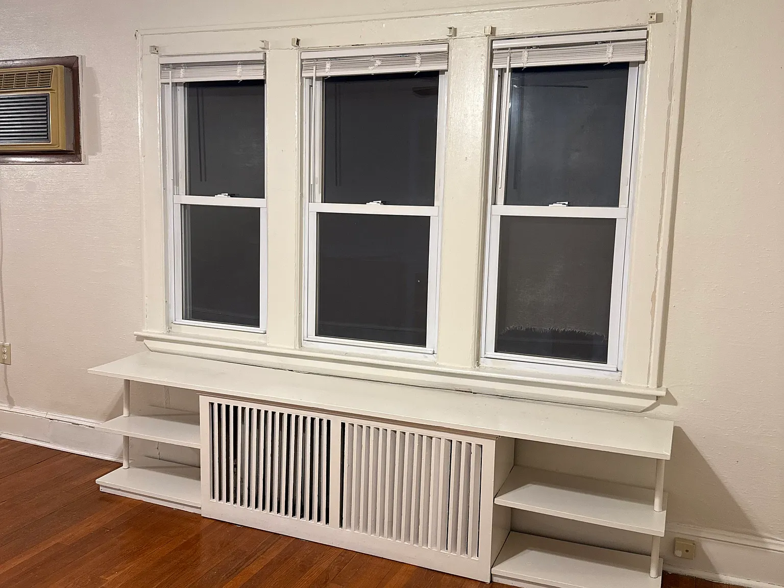 3 bed, 2496 sqft, $1,950 — Photo 3