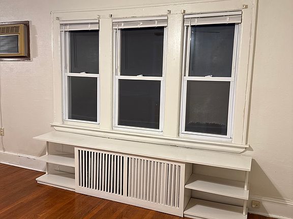 3rd image of 137 Clinton St #2