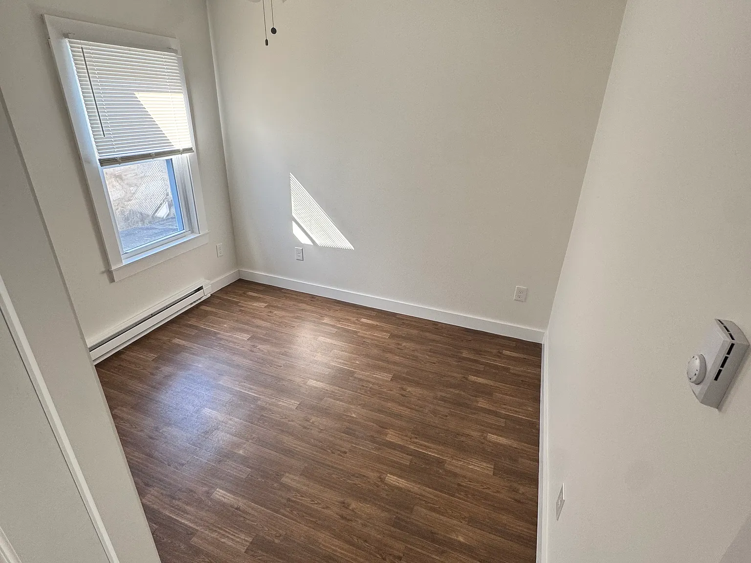 3 bed, 1100 sqft, $1,800 — Photo 4