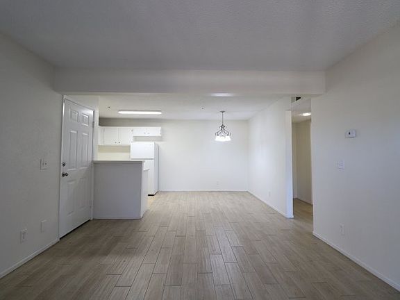 2nd image of 321 Inger Dr Unit M-122