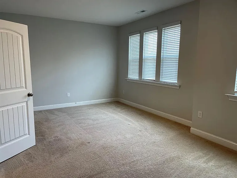 1330 Farm Pond Trl — Photo 29