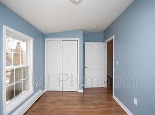 2 Plymouth Rd, Wareham, MA 02571