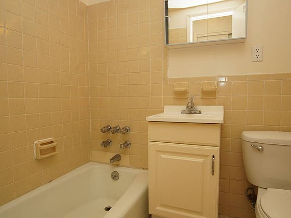 5th image of 51 Coursen Pl APT 2E