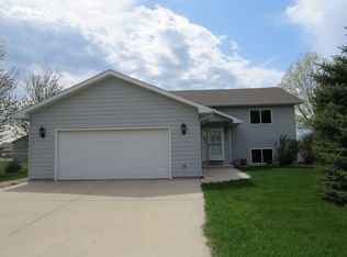 303 Maple St, Aurora, SD 57002