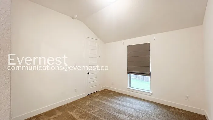 1447 Cowan Run — Photo 10