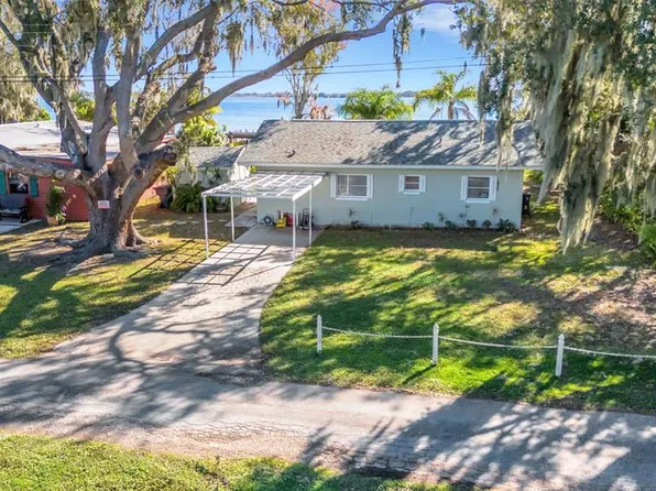 2354 Lakeview Dr, Haines City, FL 33844