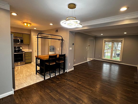 4th image of 6210 Prince Way