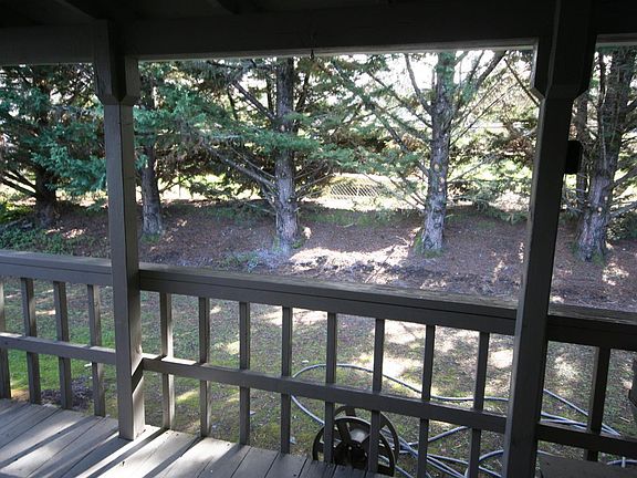5th image of 107 Gaddis Ln