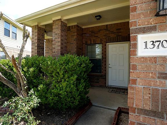 5th image of 13707 Drakeford Ct