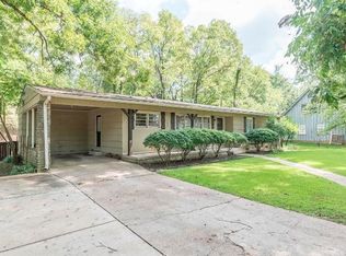 302 Old West Point Rd, Starkville, MS 39759