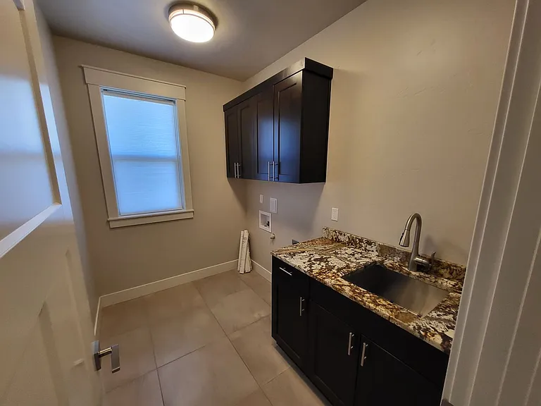 4581 SW Zenith Point Court — Photo 16