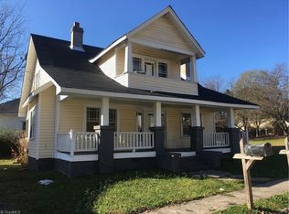 304 S Washington Ave, Reidsville, NC 27320