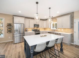 4 Victory Ln, Castleton, VA 22716