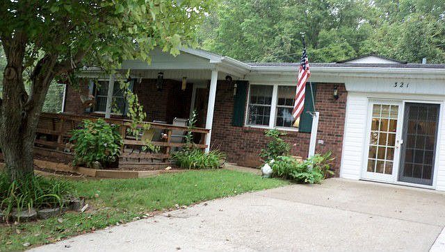 2nd image of 321 Woodland Grove Dr