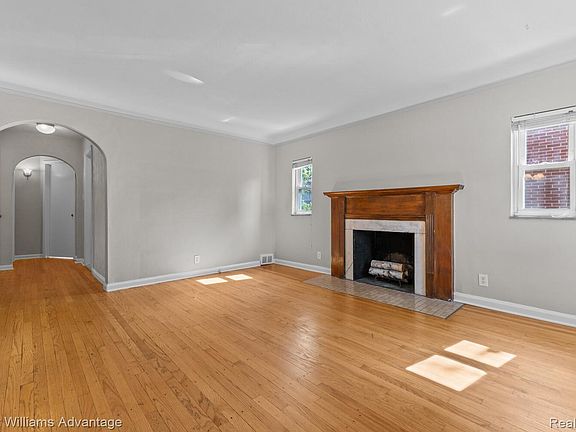 5th image of 307 E Chesterfield St