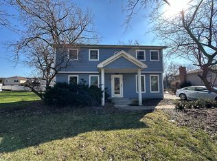 8031 W 100th St, Palos Hills, IL