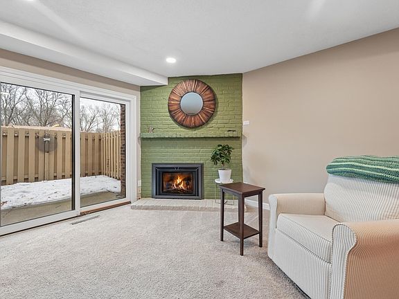 3rd image of 2437 Unity Ave N