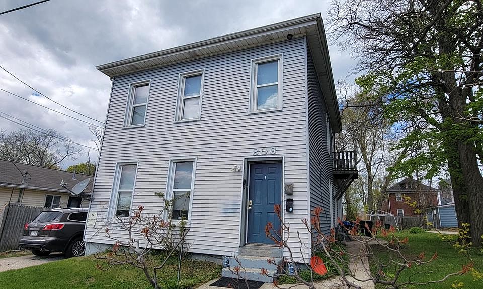 1st image of 806 Jackson STREET