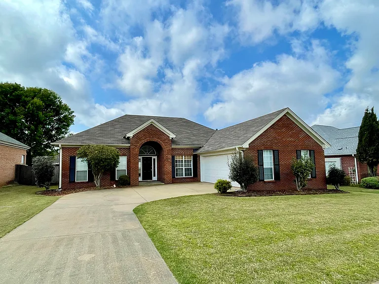 2495 Chancellor Ridge Rd — Photo 1