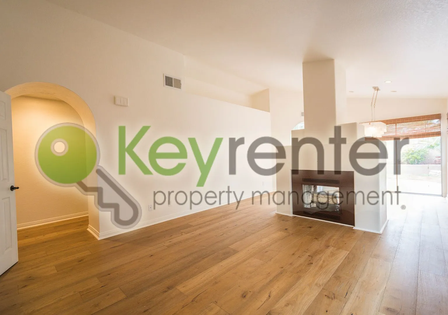 Beautiful Single Story Detached Home in the highly desired San Marcos — Photo 4
