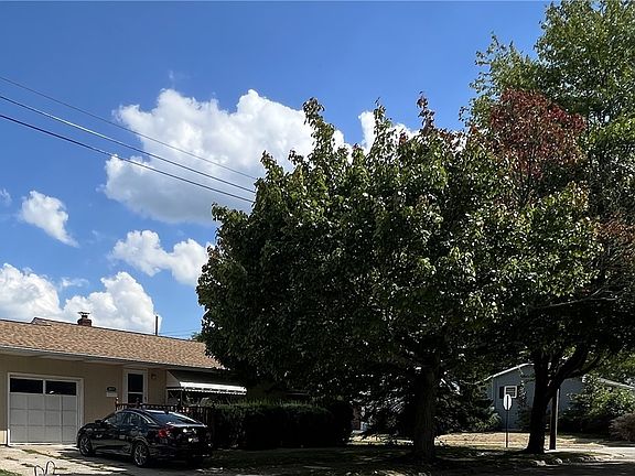 2nd image of 3617 Wallace St