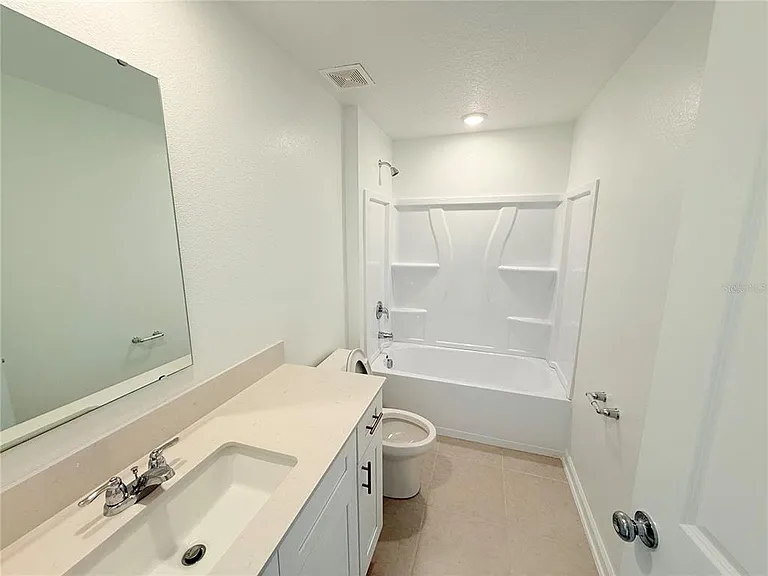 1310 Belle Isle Ln — Photo 7