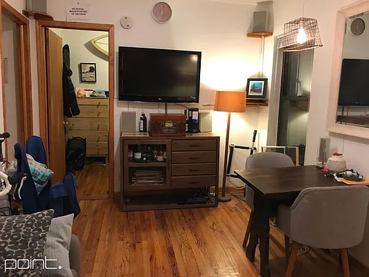 Rented by Point NYC | media 24