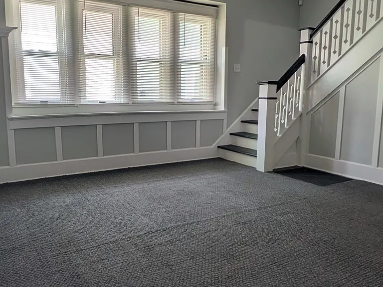 3031 Boulevard Pl — Photo 1