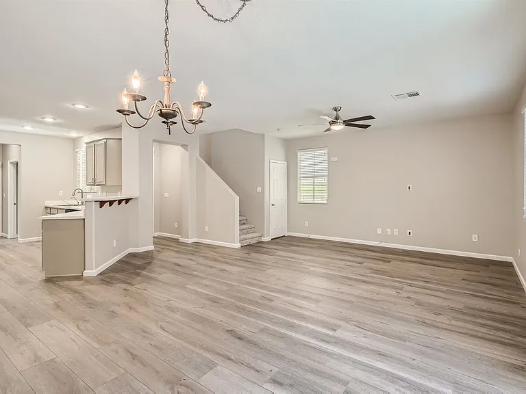 25 Red Oak Canyon St #1 — Photo 5