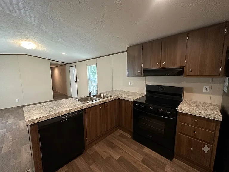 27 Sam Doyle Dr — Photo 15