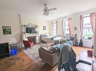 136 W 72nd St APT 3F, New York, NY 10023