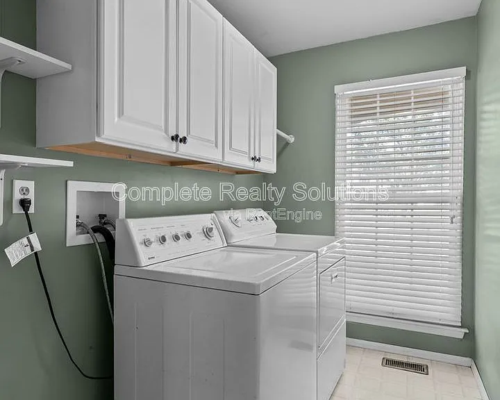 16610 Green Needle Ct — Photo 38
